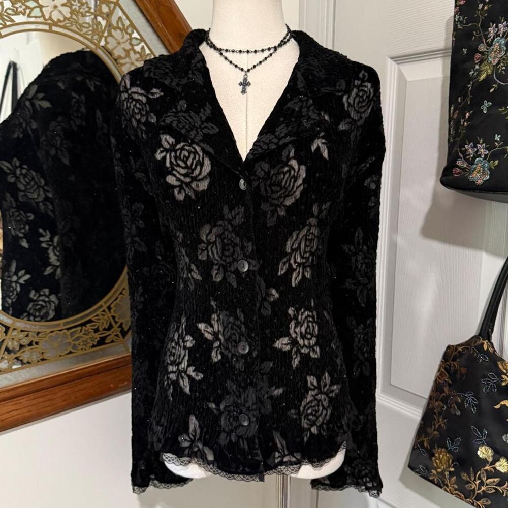 VTG Y2K Great Cavalier Black Rib Velvet Rose Glitter Lace Trim Button Down Top
